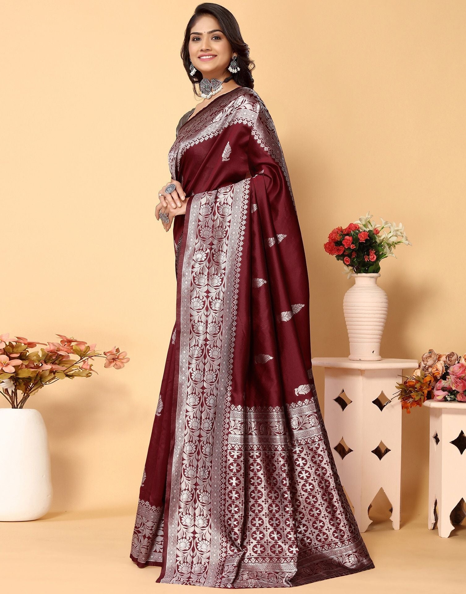 Royal Jacquard Silk Saree for Festive and Party Wear