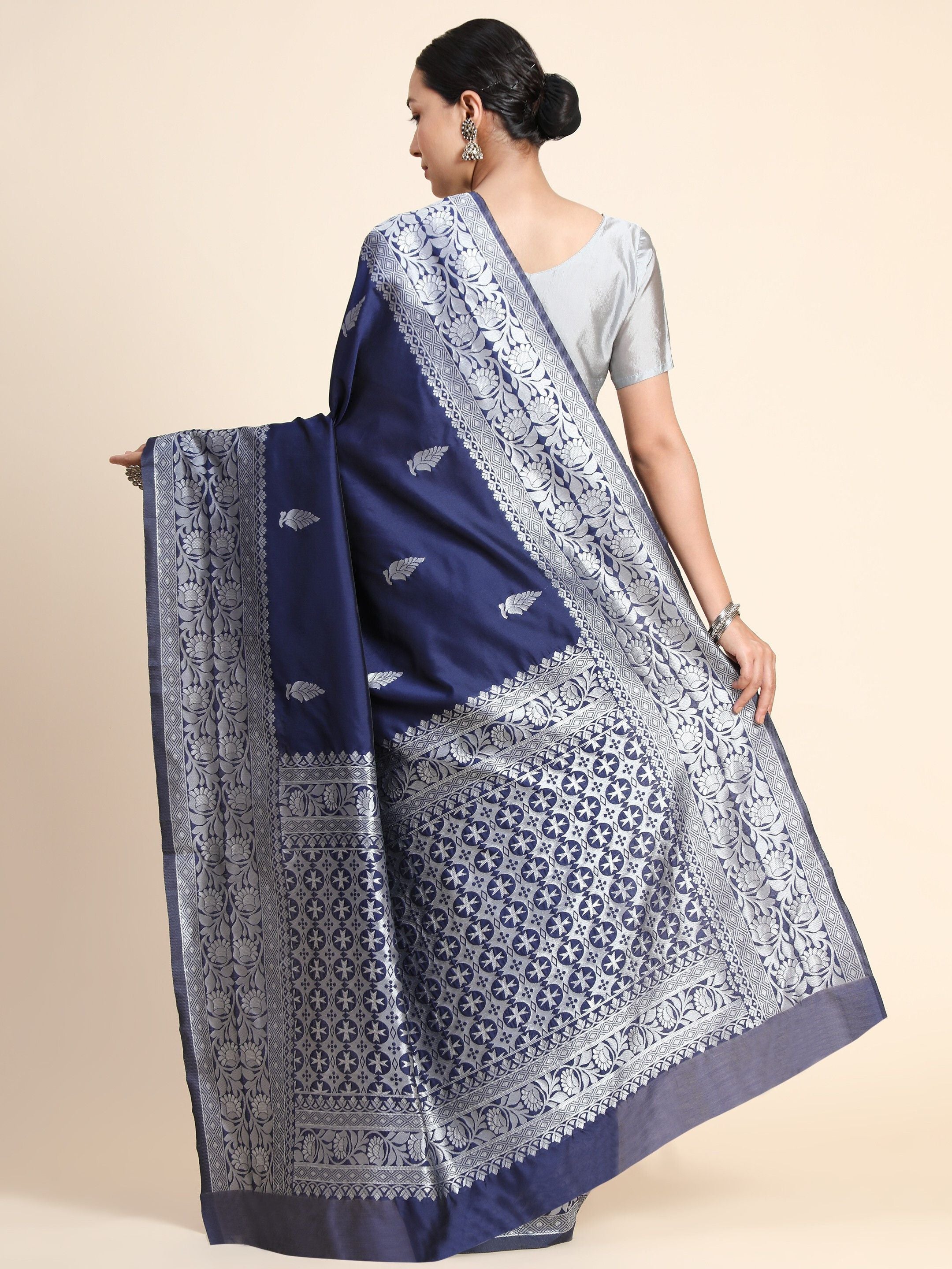 kanjeevaram silk jacquard saree